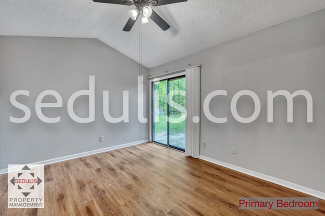 Building Photo - 801 Temple Rd