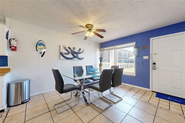 Building Photo - 15005 Windward Dr