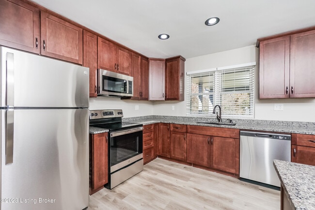 Building Photo - 5611 Archtree Pl