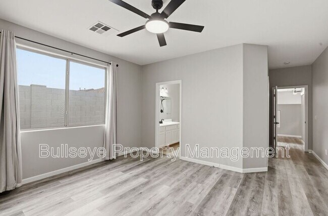 Building Photo - 2047 S Jefferson