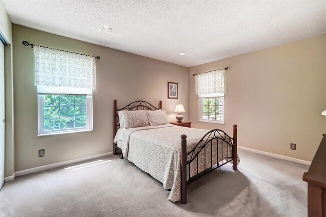 Master Bedroom - 9728 Timberview Ct