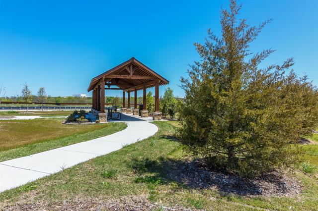 Building Photo - 2816 Bellflower Dr