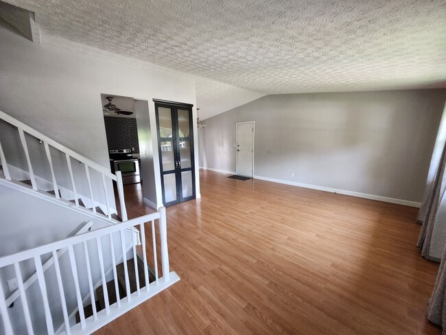 Building Photo - Charming 3-Bedroom Home in a Quiet Cul-de-Sac