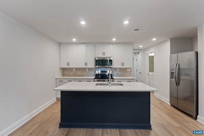 Building Photo - 2231 Leeham St