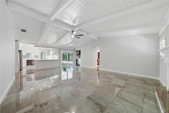 Building Photo - 14463 Sandpiper Cir
