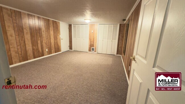Building Photo - Beautiful home in secluded neighborhood!