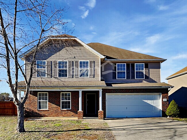Building Photo - 1513 Clayton Dr