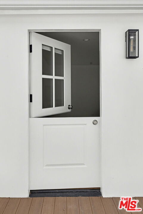 Building Photo - 7832 Croydon Ave