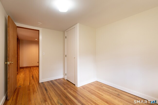 Building Photo - 1 Long Wall Rd