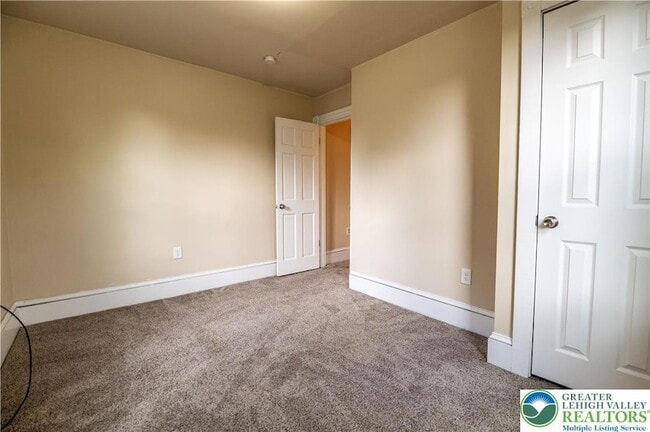 Building Photo - 1057 Jackson St