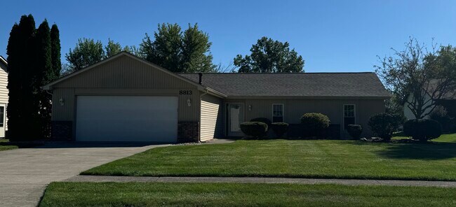 Primary Photo - 8813 Beacon Woods Pl