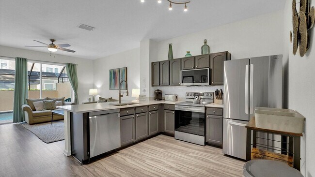 Building Photo - 7679 Sir Kaufmann Ct