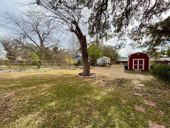 Building Photo - 4922 Brockman St