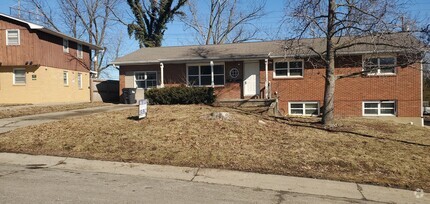Building Photo - 2419 Quail Dr