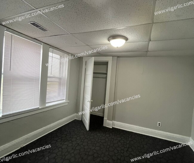 Building Photo - 658 Connecticut St