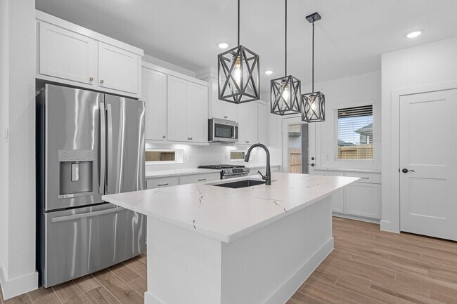Building Photo - 1308 Shaded Rock Dr