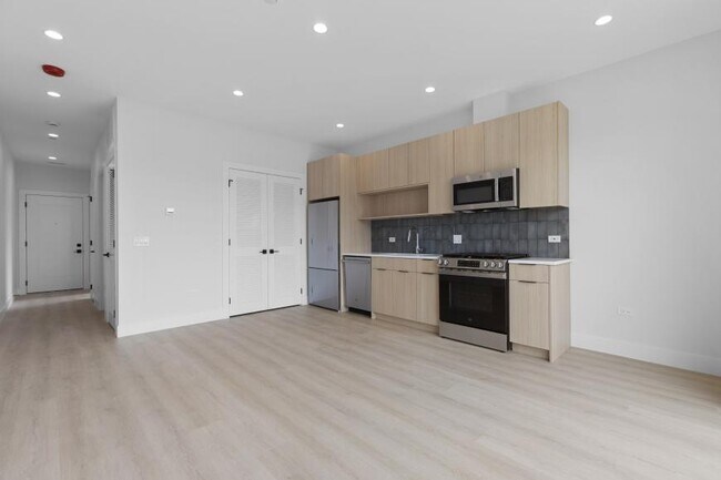 Building Photo - 1 bedroom in Chicago IL 60613