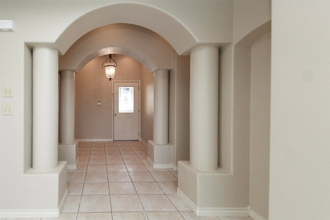 Building Photo - 430 Northstar Dr