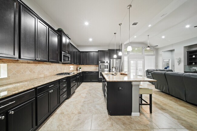 Building Photo - 6614 Sterling Shores Ln