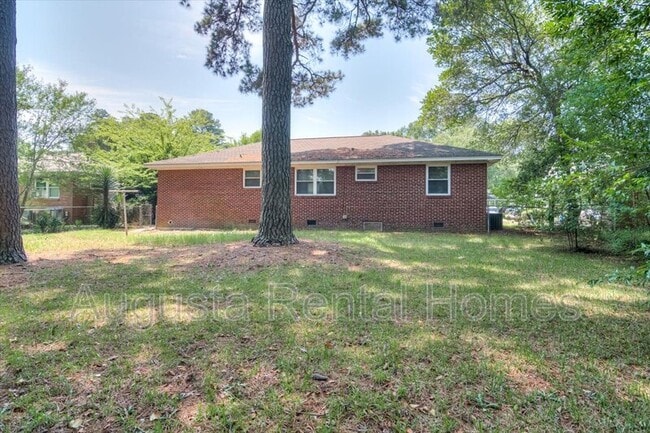 Building Photo - 2004 Shark Dr