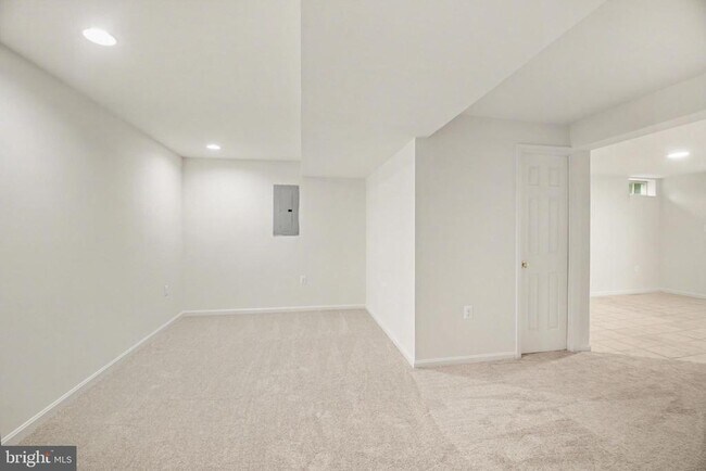 Building Photo - 9308 Paul Dr