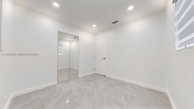 Building Photo - 15704 SW 302nd Terrace