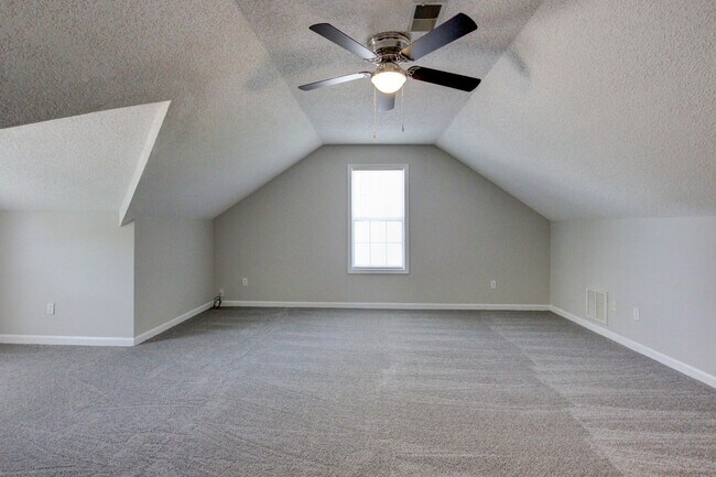 Building Photo - Stunning Brick Front Home With Fireplace And Hardwood Flooring In Sango Area