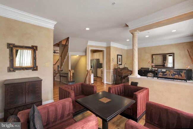 Building Photo - 1200 Treasure Oak Ct