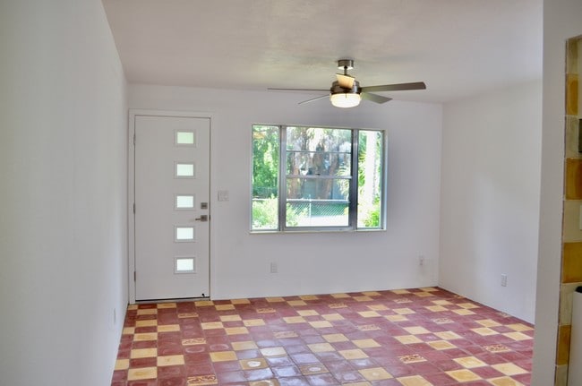 Building Photo - 1274 36th St