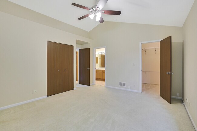 Building Photo - 3184 Impressions Dr