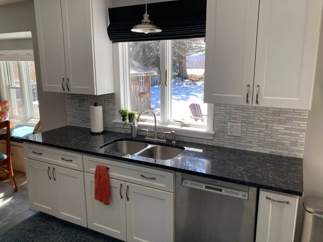 Building Photo - Updated 3-Bedroom Home in Dalton with Garage & Fenced Backyard – $2,800