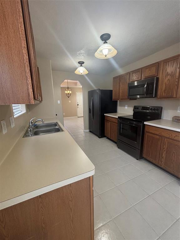 Building Photo - 5214 Ginseng Dr