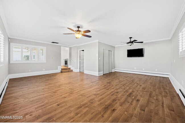 Building Photo - 601 Ivy St