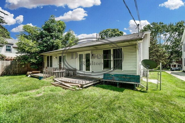 Building Photo - 3164 Kylemore Rd