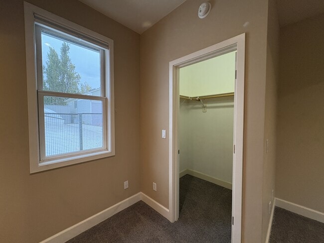 Building Photo - 1926 NW Overton St