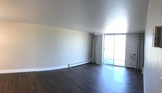 Building Photo - 4800 E Hale Pkwy
