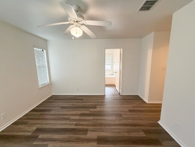 Building Photo - 3949 Wensledale Dr