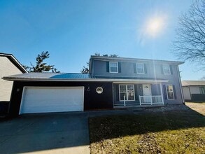 Building Photo - 812/814 DEERFIELD