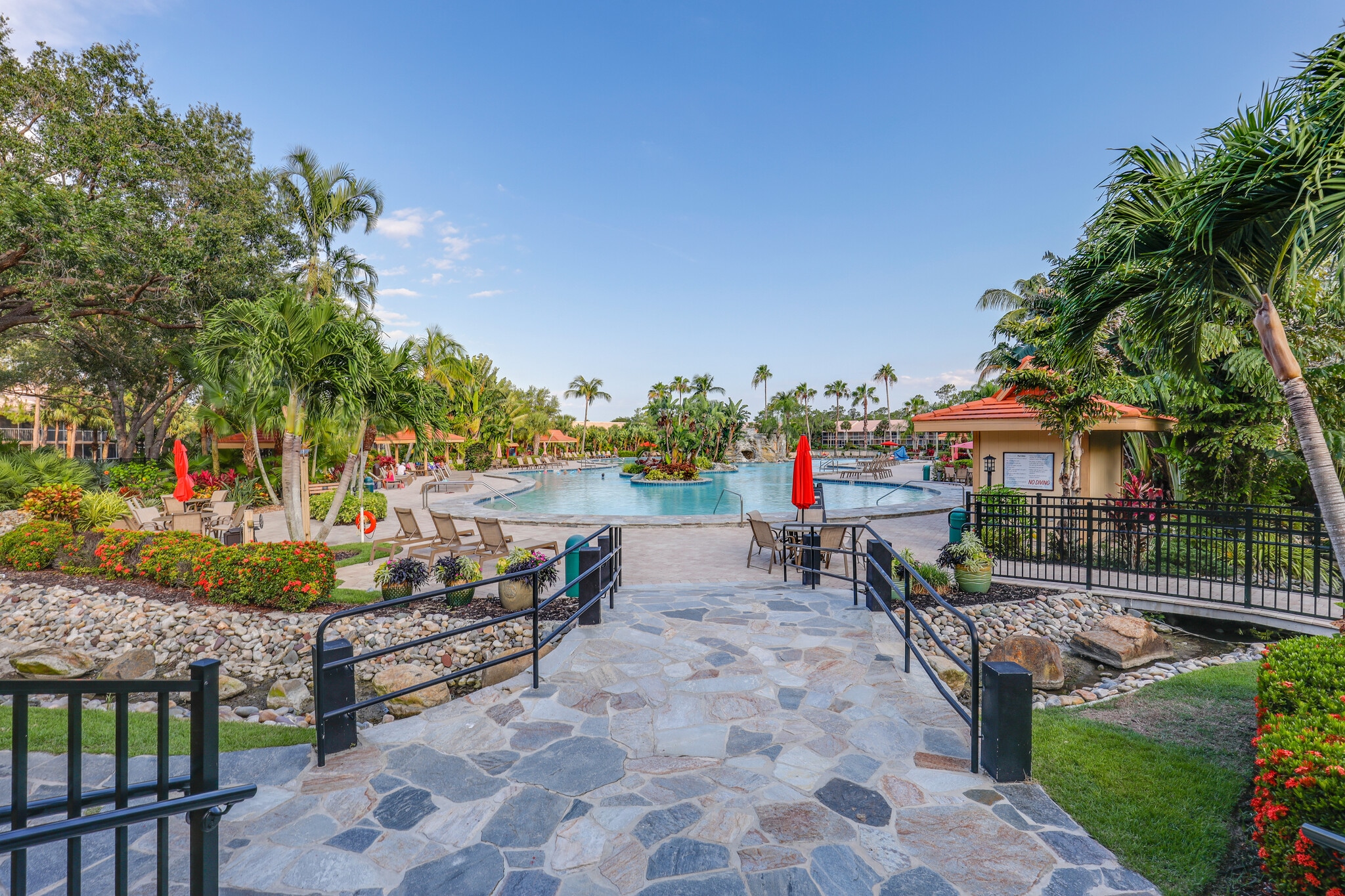 Building Photo - 1625 Windy Pines Dr