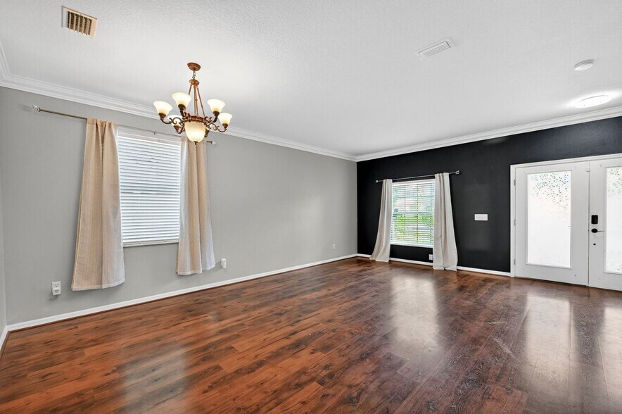 Building Photo - 6153 Everlasting Pl