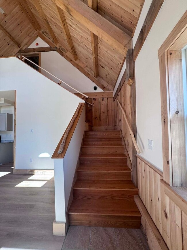 Building Photo - Meadow Woods