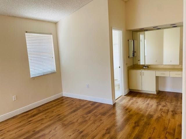 Building Photo - 3145 N 37th Ave