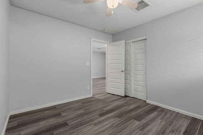 Building Photo - Villas on 4th Tempe