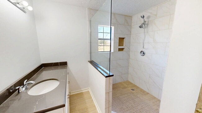 Building Photo - 497 High Hope Rd