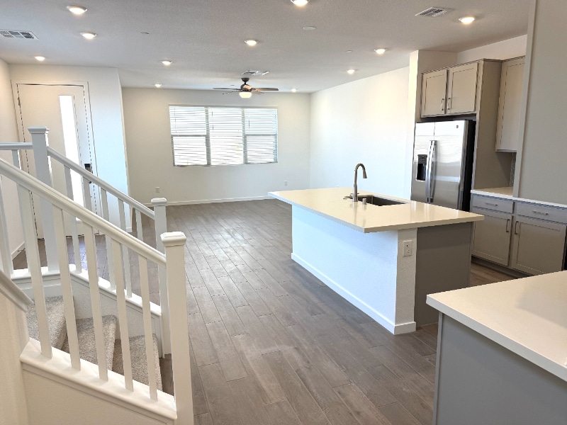 Building Photo - 1423 Song Lark Ln
