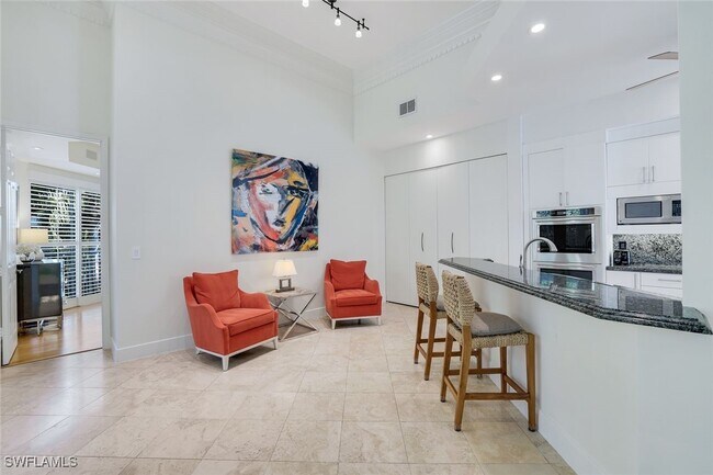 Building Photo - 1560 Clermont Dr