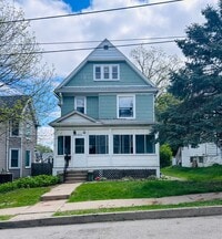 Building Photo - 440 Winona St