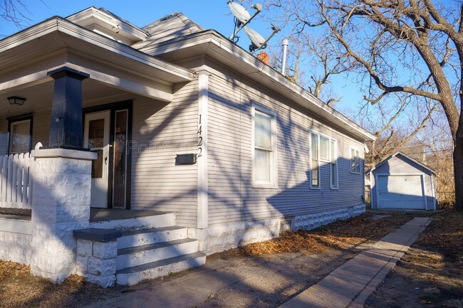 Building Photo - 1422 S Wichita St