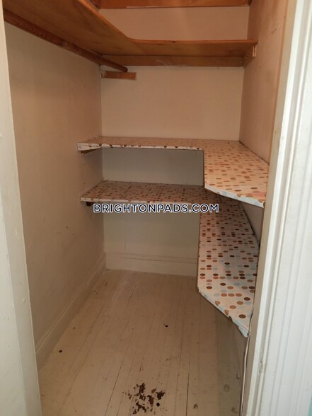 Building Photo - 15 Egremont Rd