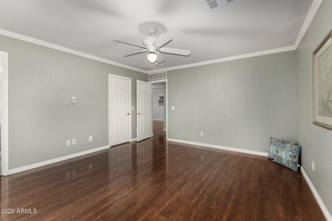 Building Photo - 1014 E Milada Dr